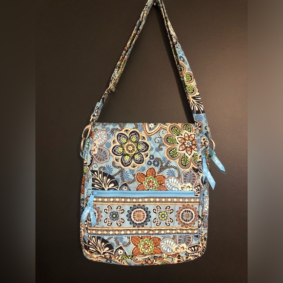 Vera Bradley Bag - Picture 2 of 7